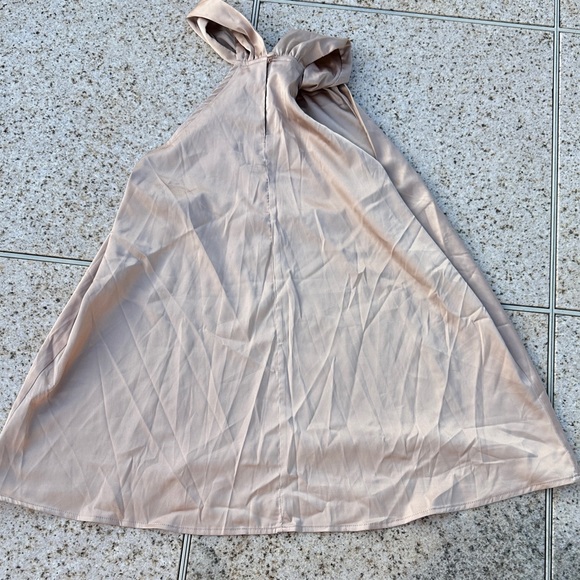 Chic Beige Women's Blouse - Picture 3 of 6